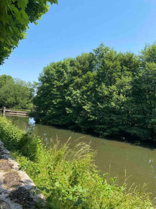 Châteauroux Les Rives De L'Indre. Parking Gratuit. Lit 160Cm 아파트 외부 사진